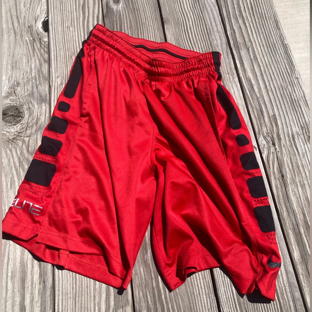 Men’s Nike Elite Shorts